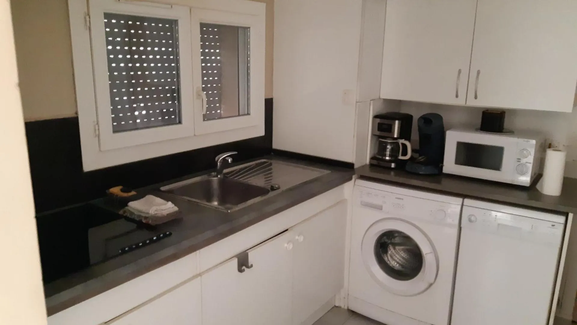 アパート Appartement En Rez De Villa Saint-Raphaël フランス
