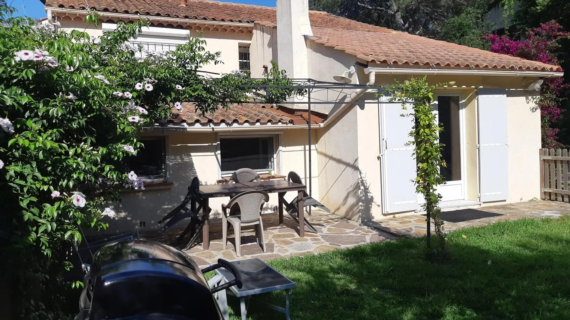 アパート Appartement En Rez De Villa Saint-Raphaël